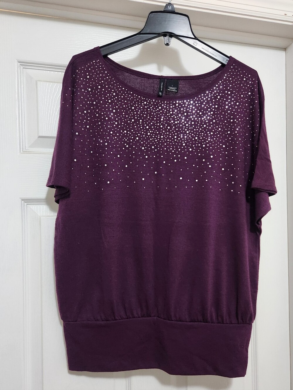 New Directions  Short Sleeve Top with Rhinestone Accent Size Large